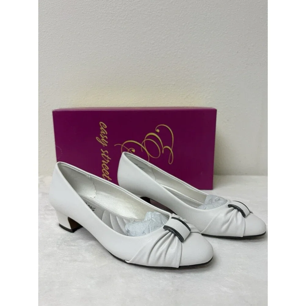 Easy Street Eloise Slip On Comfortable Dress Pumps White Size 6WW